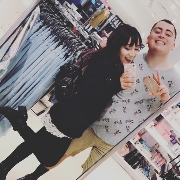 Meet your Posher, Cat - Picture 2 of 7